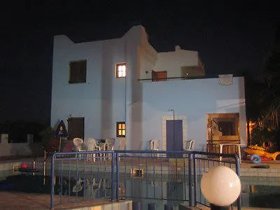 Hotel de apartamente Alex Hersonissos (Crete)