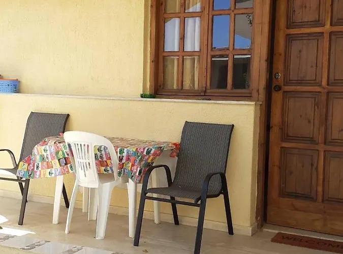 Ξενοδοχείο με διαμερίσματα Alex