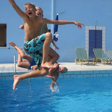 Alex Home Apartments Aparthotel
